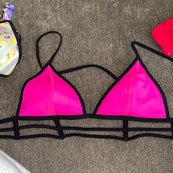 pink victoria secrets bikini top
